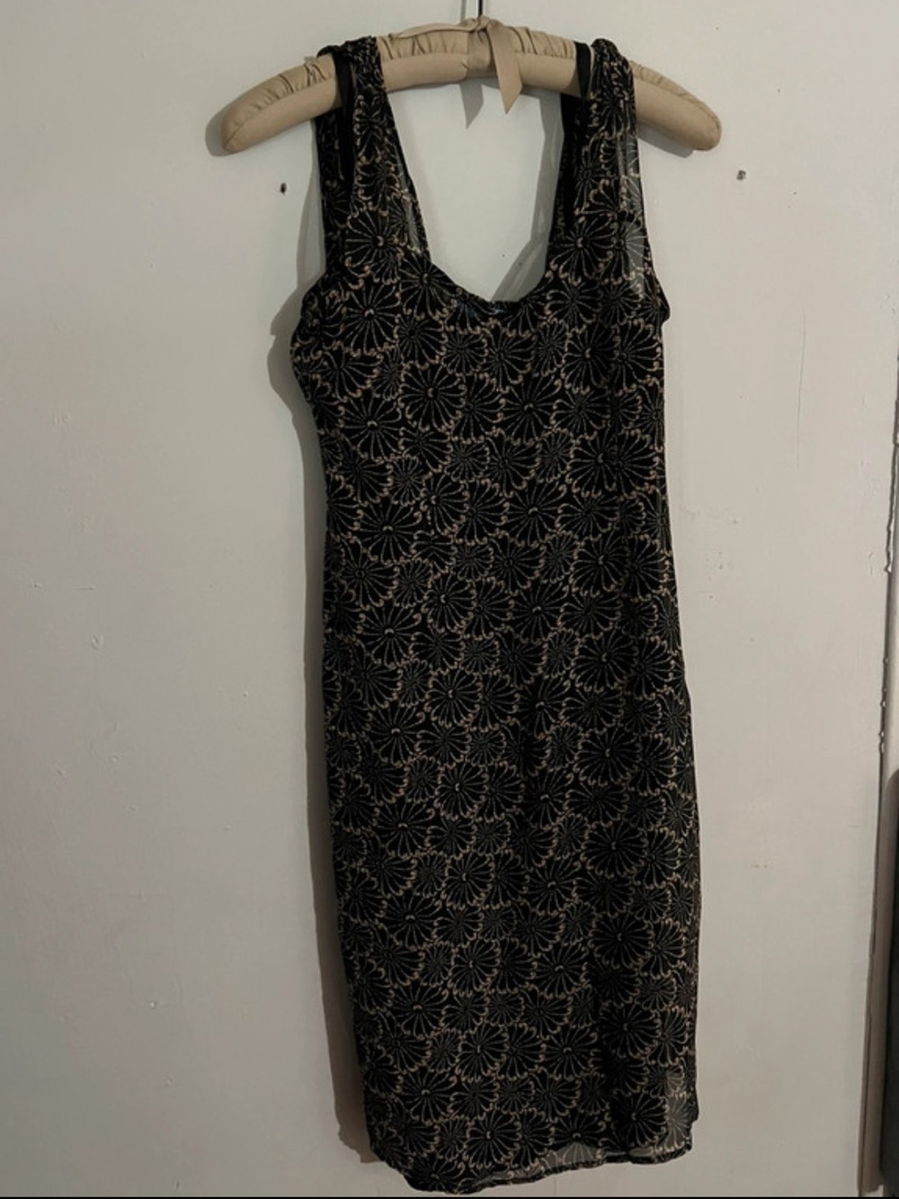 Johnny Was EXCELLENT CONDITION Black Floral Sheath Dress